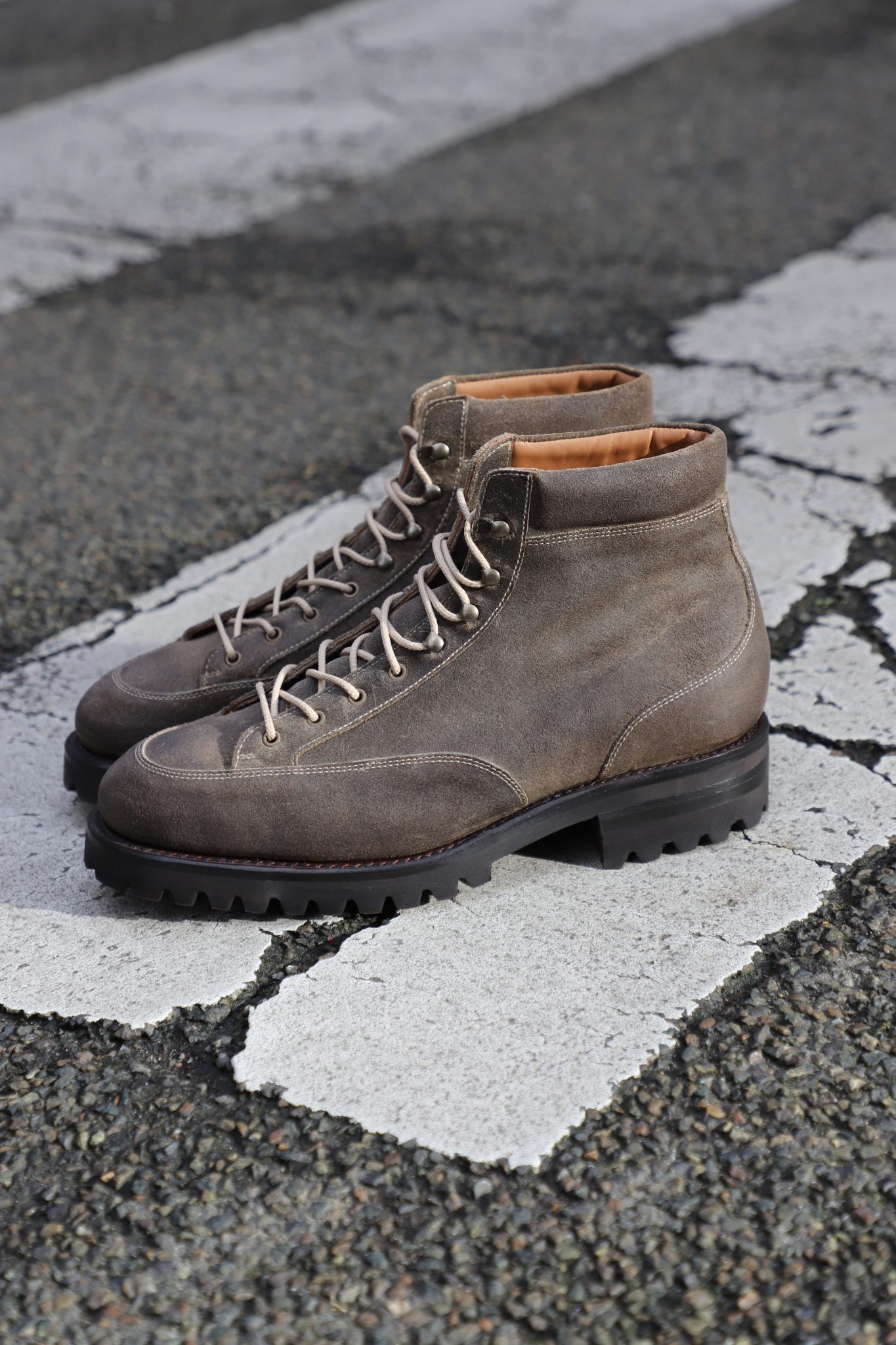EXPLORER WAXY BOOT MALFROID 1